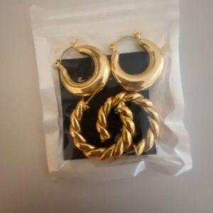 2 Gold Hoop Earings